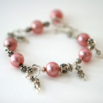 wrists_pink